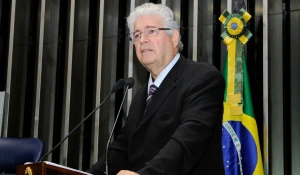Roberto Requião confirma pré-candidatura à Câmara dos Deputados