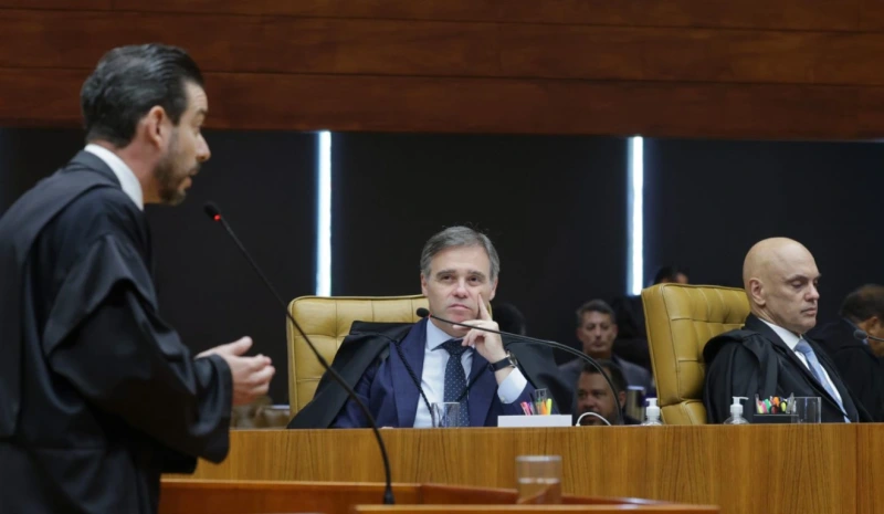 STF derruba decisão de André Mendonça que prorrogou CPMI do INSS