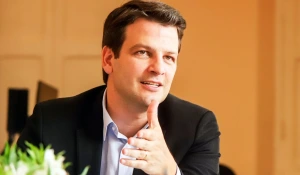 Pesquisa que testa Pimentel ao governo do PR pela 1ª vez será divulgada na terça (31)