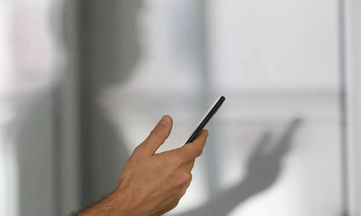 Celular Seguro vai monitorar aparelhos roubados em tempo real