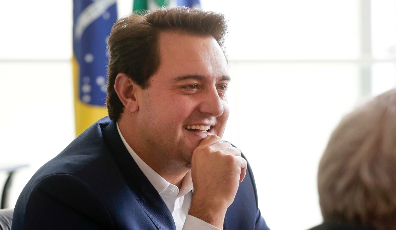 Ratinho Junior deve exonerar 19 secretários do governo; confira os nomes