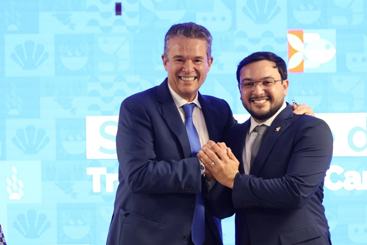Édipo Araújo toma posse como novo ministro da Pesca