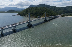 Governador Ratinho Junior anuncia entrega da Ponte de Guaratuba para 29 de abril