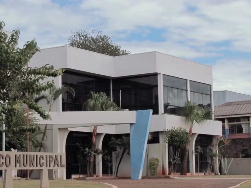 Ex-prefeito e sobrinho são condenados por nepotismo em Quedas do Iguaçu