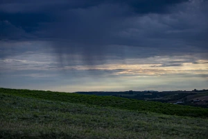 Tempestades retornam ao Paraná no fim de semana e amplitude térmica fica mais aparente