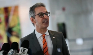 Zema lança plano de governo em SP com foco em críticas ao STF e ao PT