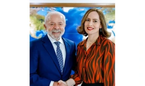 Lula demite Waller Júnior da presidência do INSS e servidora de carreira assume cargo