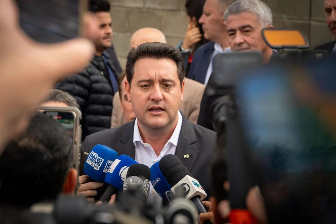 Ratinho Júnior é aprovado por 83,8% e desaprovado por 13,4% no Paraná