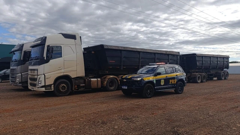 PRF flagra carretas com quase 70 toneladas de excesso de peso em Quatro Pontes