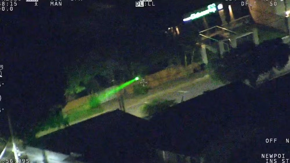 Homem aponta laser contra helicóptero da PM no Paraná, coloca voo em risco e acaba preso