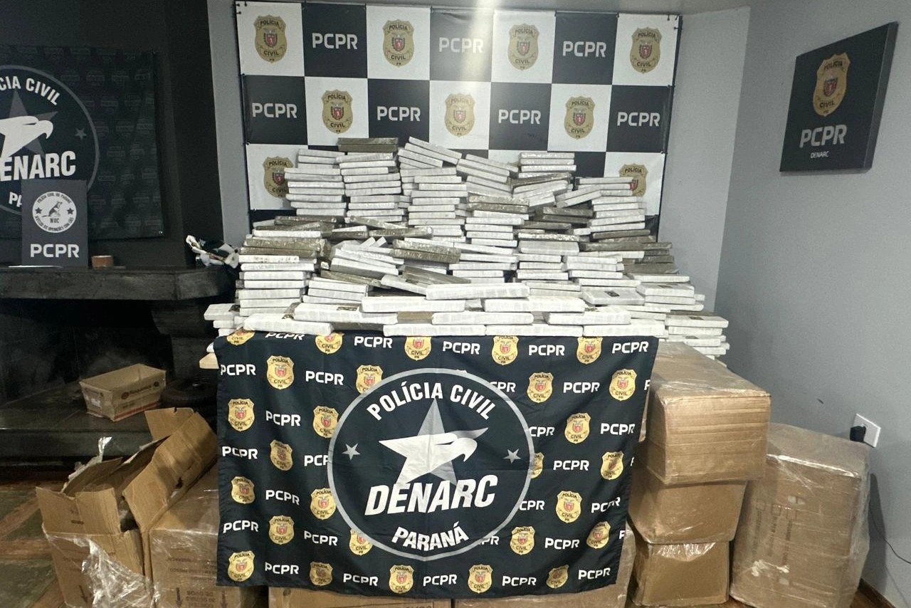 PCPR apreende 1,4 tonelada de maconha em abordagem a caminhão em Cascavel
