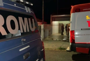 Idosa esfaqueia filha após encontrar casa em situação precária no Paraná