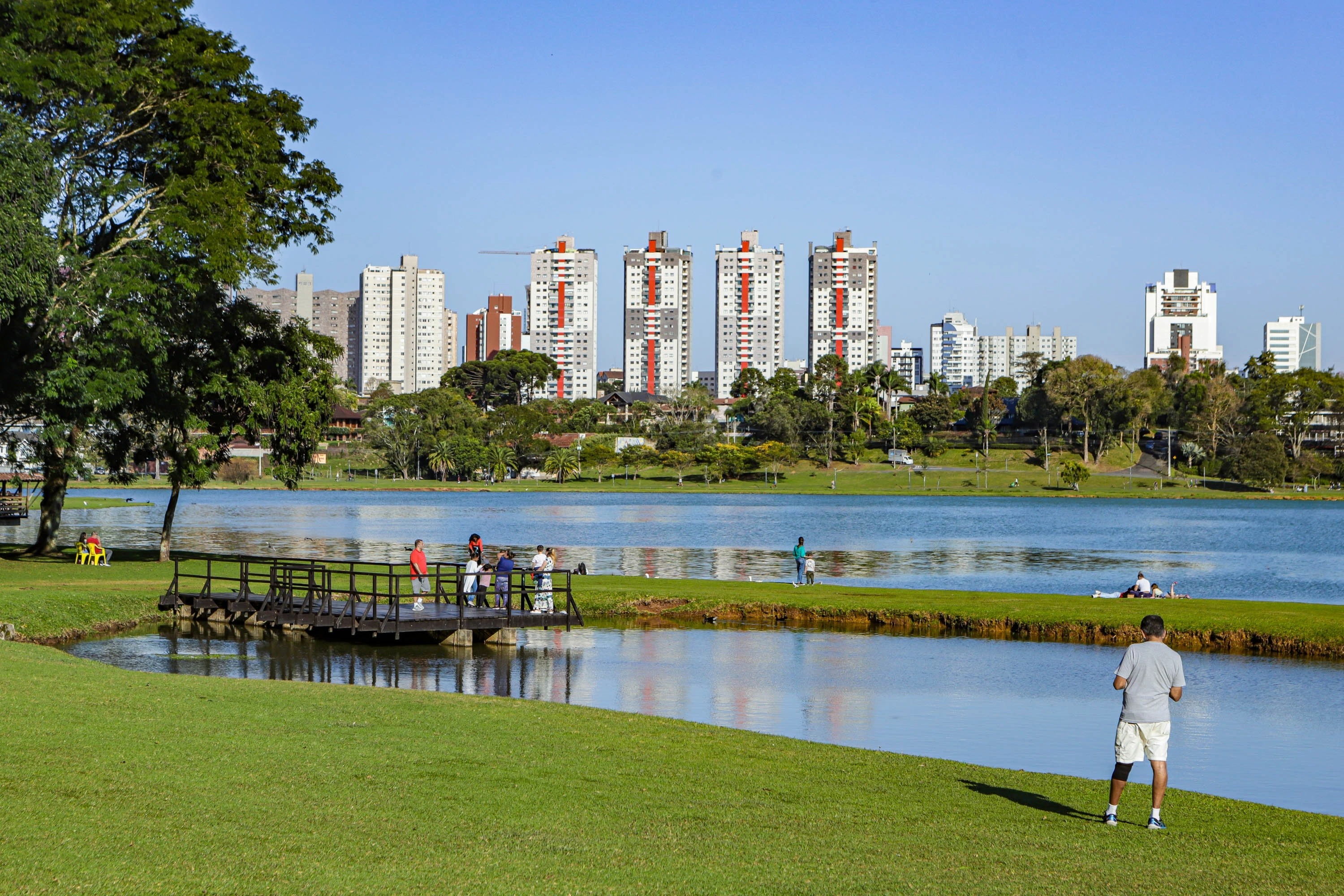 Gangorra nas temperaturas: semana de tempo estável antecede frente fria no Paraná