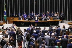 Congresso aposta em acordo velado com STF para manter Dosimetria