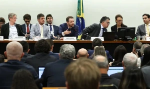 Durigan diz ser contra qualquer compensação ao fim da escala 6x1