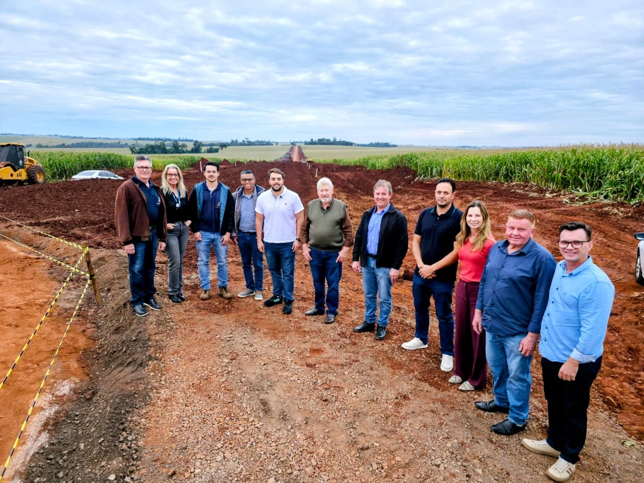Deputado federal Felipe Francischini visita Nova Santa Rosa e acompanha obra na Linha Jundiaí