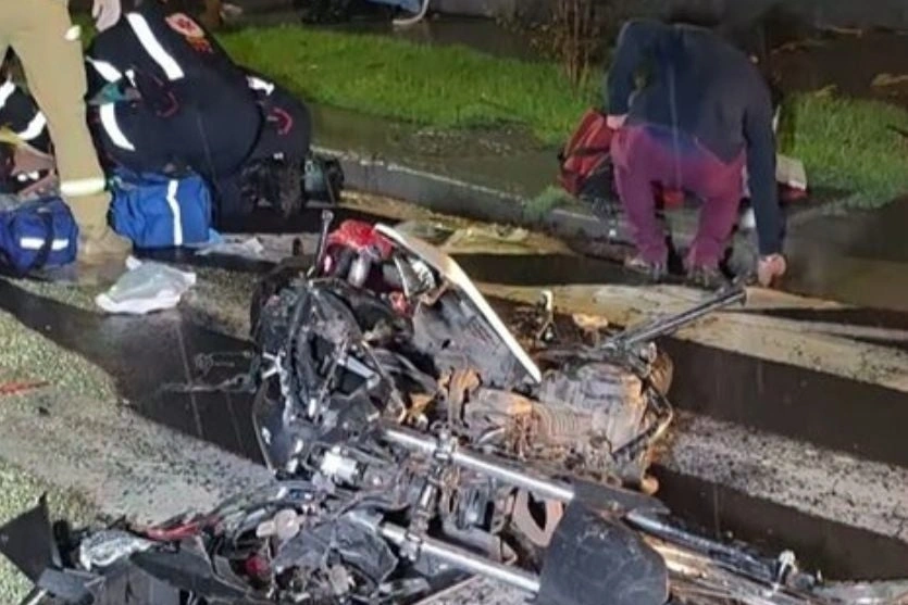 Após causar acidente com morte, motorista atira contra motoboys e imprensa no PR