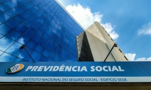 INSS bate recorde de concessões e tempo de espera cai para 40 dias