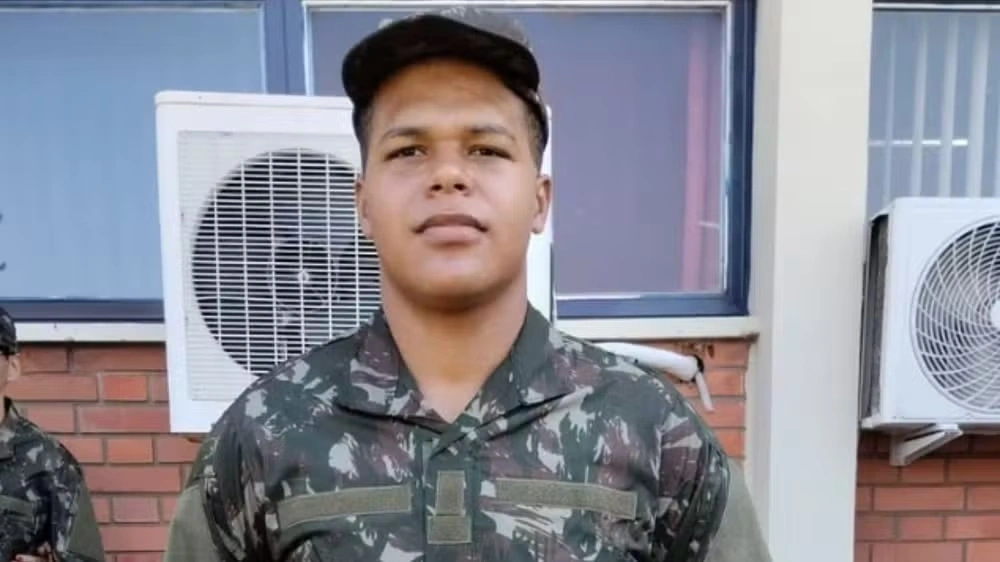 Soldado de 19 anos morre após passar mal durante treino físico do Exército em Cascavel