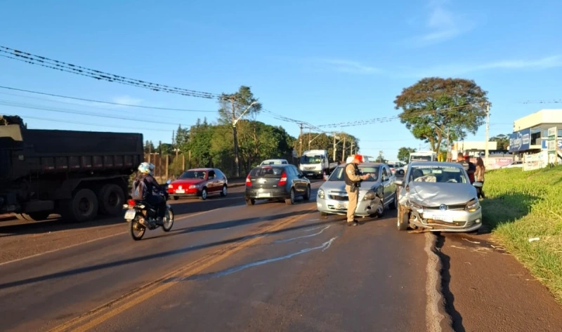 Quatro pessoas ficam feridas em acidente na PR-317, em Toledo