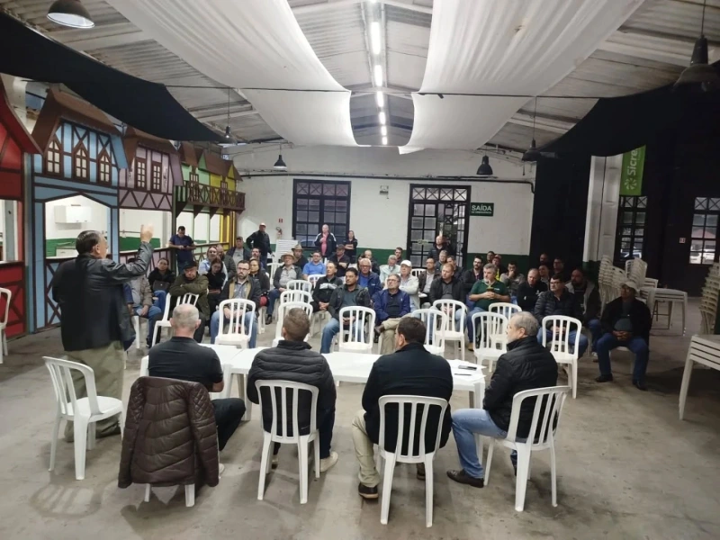 CCO da Expo Rondon 2026 se reúne com representantes das equipes que irão assar boi no rolete