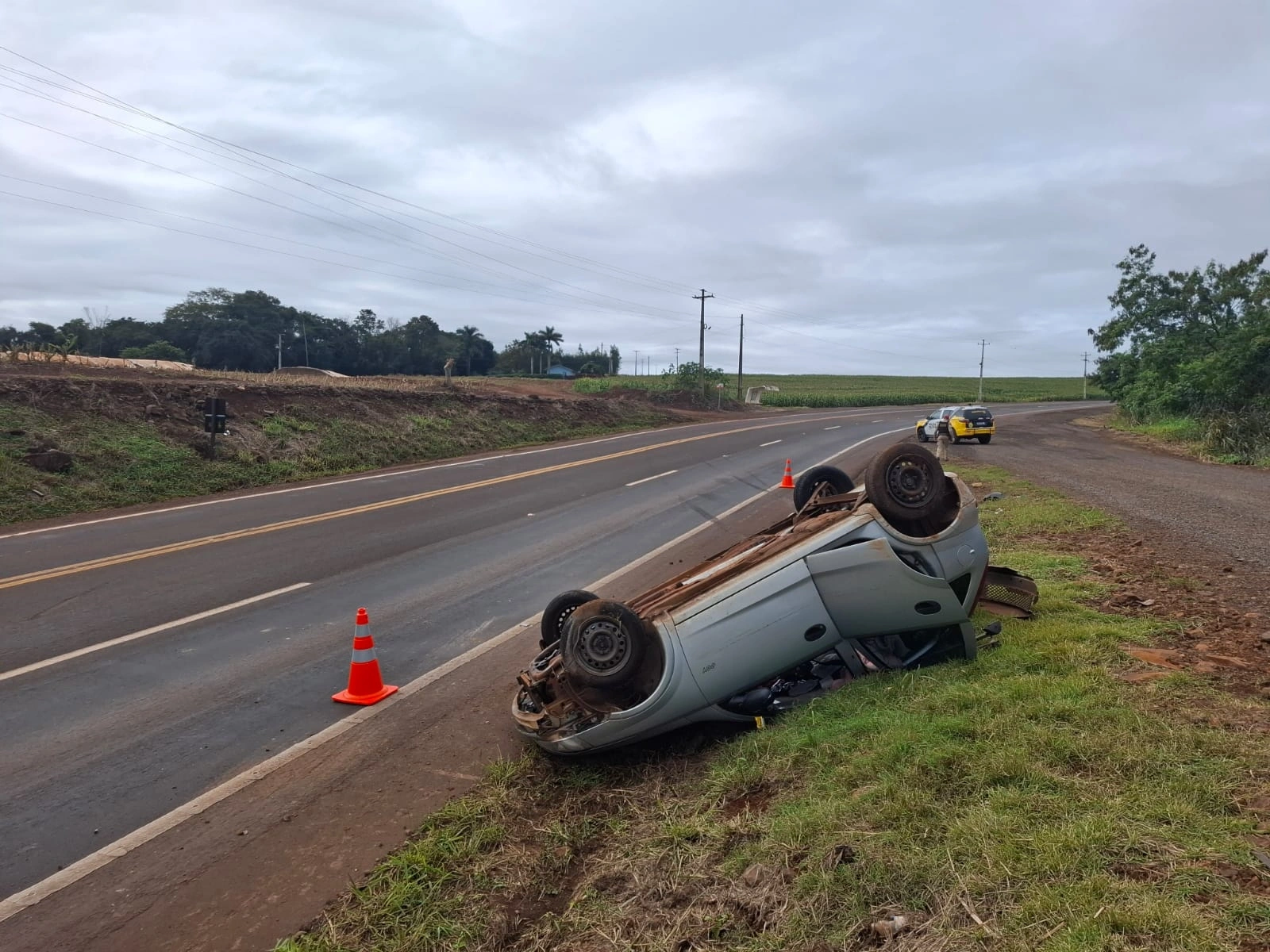 Capotamento na PRC-467 deixa cinco pessoas feridas em Marechal Cândido Rondon