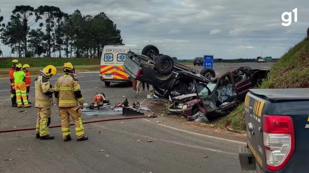 Acidente mata casal e filho de 12 anos na BR-386, no RS