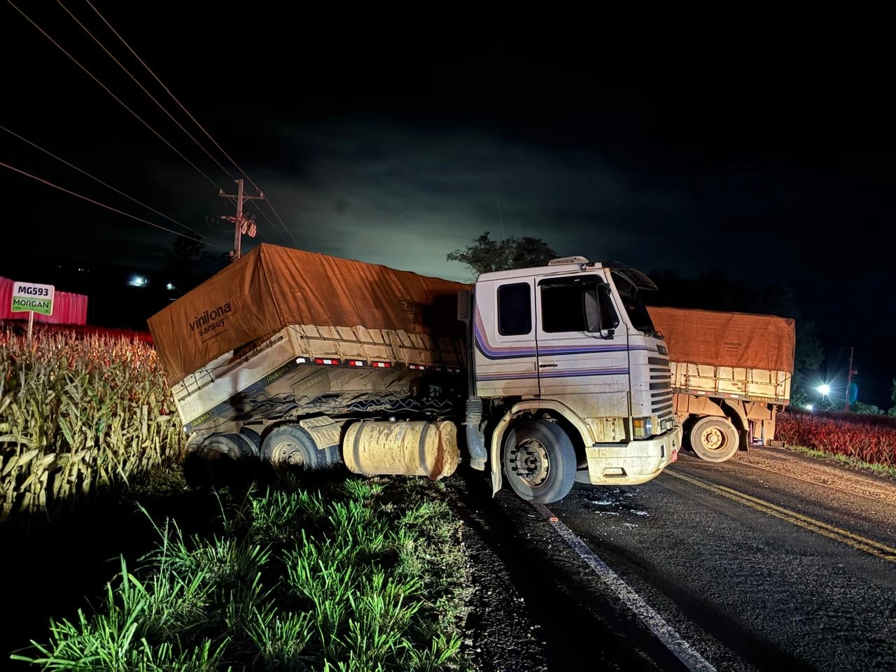 Acidente envolvendo caminhão e dois carros é registrado na PRC-467, em Marechal Rondon