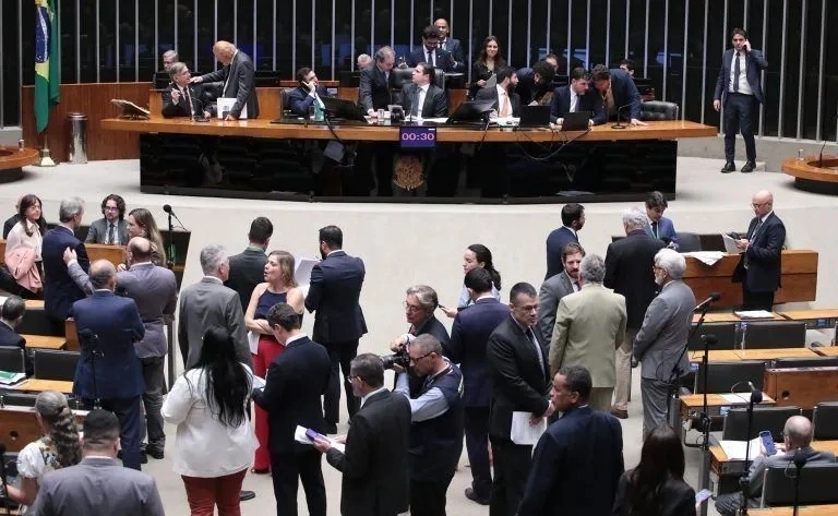 Bancada do agro busca Hugo para destravar projeto sobre dívidas rurais