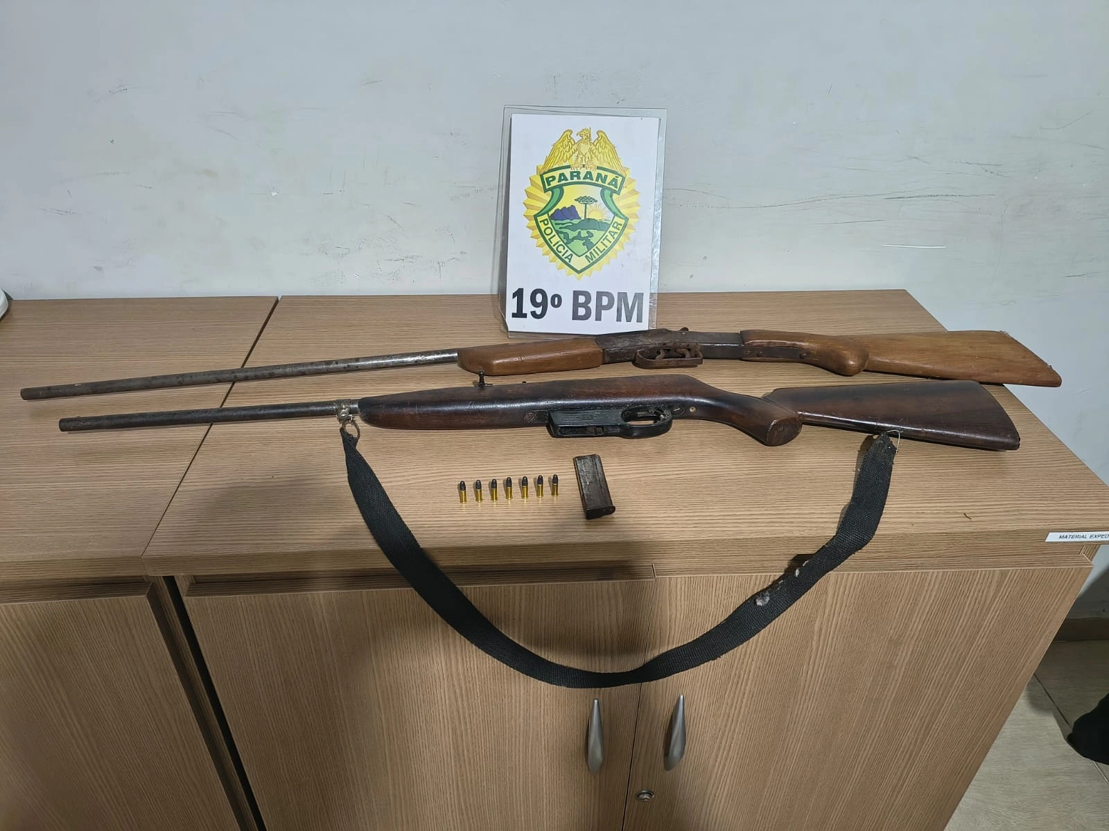 Mulher é esfaqueada em Nova Santa Rosa; suspeito é preso com armas e dinheiro após tentativa de fuga