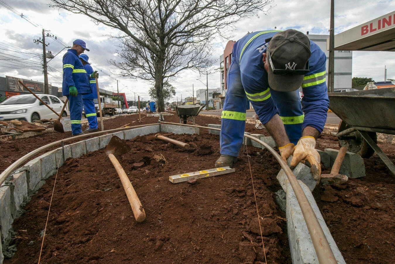 6a46e8c38b7a5-obras_canteiro_central_parigot_de_souza_020726_fot