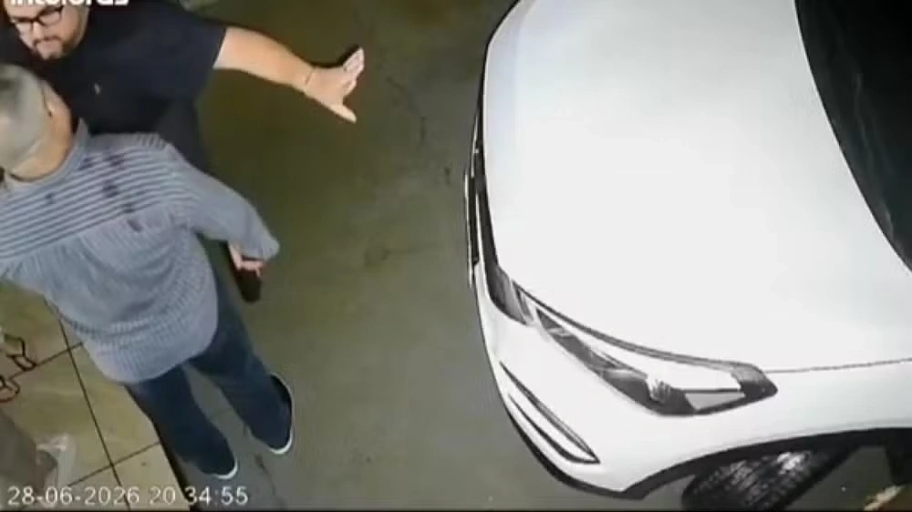 Policial morto no Paraná após bater em portão pediu para amigo abaixar a arma antes de ser baleado: 'Para com isso, nós somos amigos'
