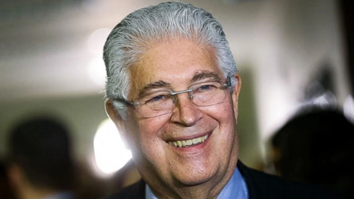 Gilmar Mendes restitui aposentadoria especial ao ex-governador Roberto Requião