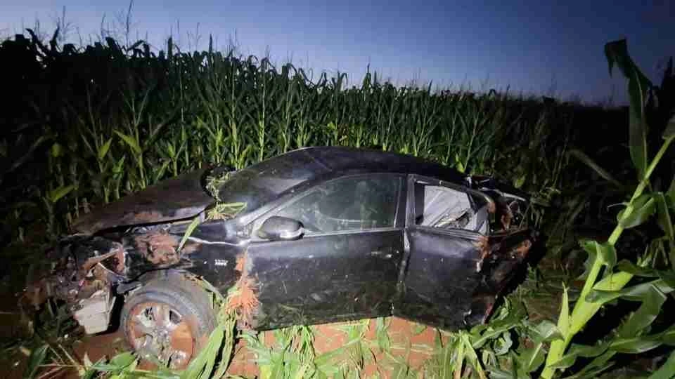 Motorista é arremessada de carro e morre em rodovia no Paraná