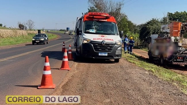 Trabalhador sofre descarga elétrica e cai de poste durante manutenção na PR-317 em Santa Helena