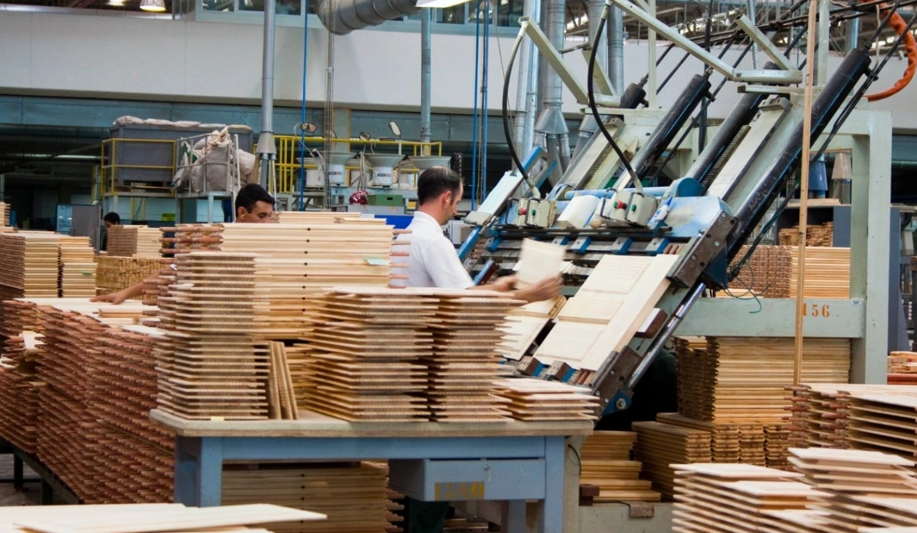 Tarifaço dos EUA deve atingir 75% das exportações do Paraná, estima Fiep