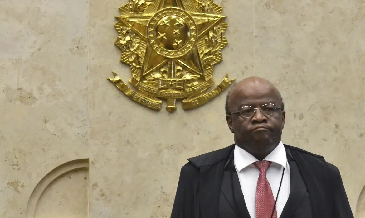 Joaquim Barbosa desiste da candidatura à Presidência