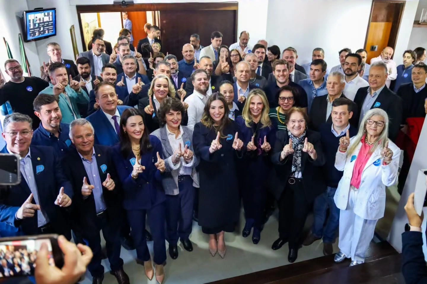 PP homologa candidatos a deputado no Paraná e adia decisão sobre apoio ao Governo
