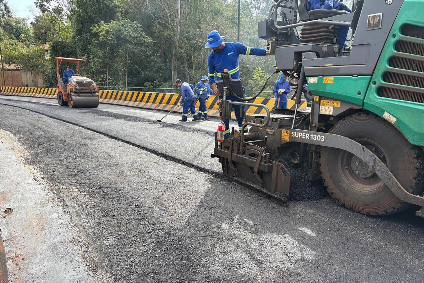 Toledo: Ponte do Marreco começa a receber camada asfáltica e adequação de acessos