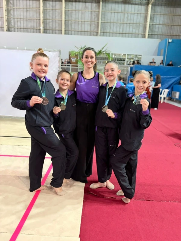 Nova Santa Rosa conquista duas medalhas de Ouro no Campeonato Paranaense de Ginástica Rítmica