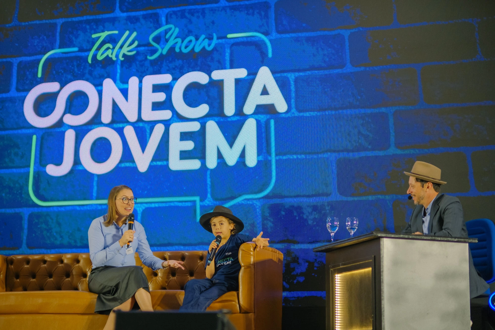 6a7ba98645e3d-conectajovem26_0480