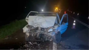 Duas pessoas morrem após motorista fazer ultrapassagem proibida em Céu Azul e provocar acidente na BR-277