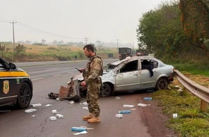 PRF prende motorista e apreende 5 mil maços de cigarros contrabandeados na BR-163, em Toledo