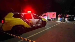 Pai e filho são mortos a tiros às margens de rodovia do PR