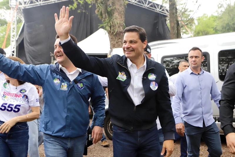 Sandro Alex participa da 53ª Festa do Porco no Rolete e destaca força da produção agropecuária de Toledo