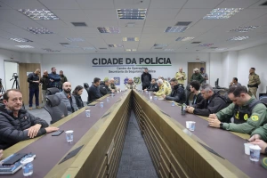 Estado reúne Gabinete de Gestão Integrada para definir ações para áreas atingidas por temporais