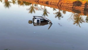 Idoso perde controle de veículo e cai em açude no interior de Nova Santa Rosa
