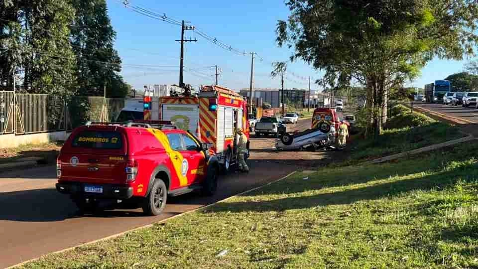 Avó e neto estavam em carro que capotou e matou idosa na BR-369 em Cascavel