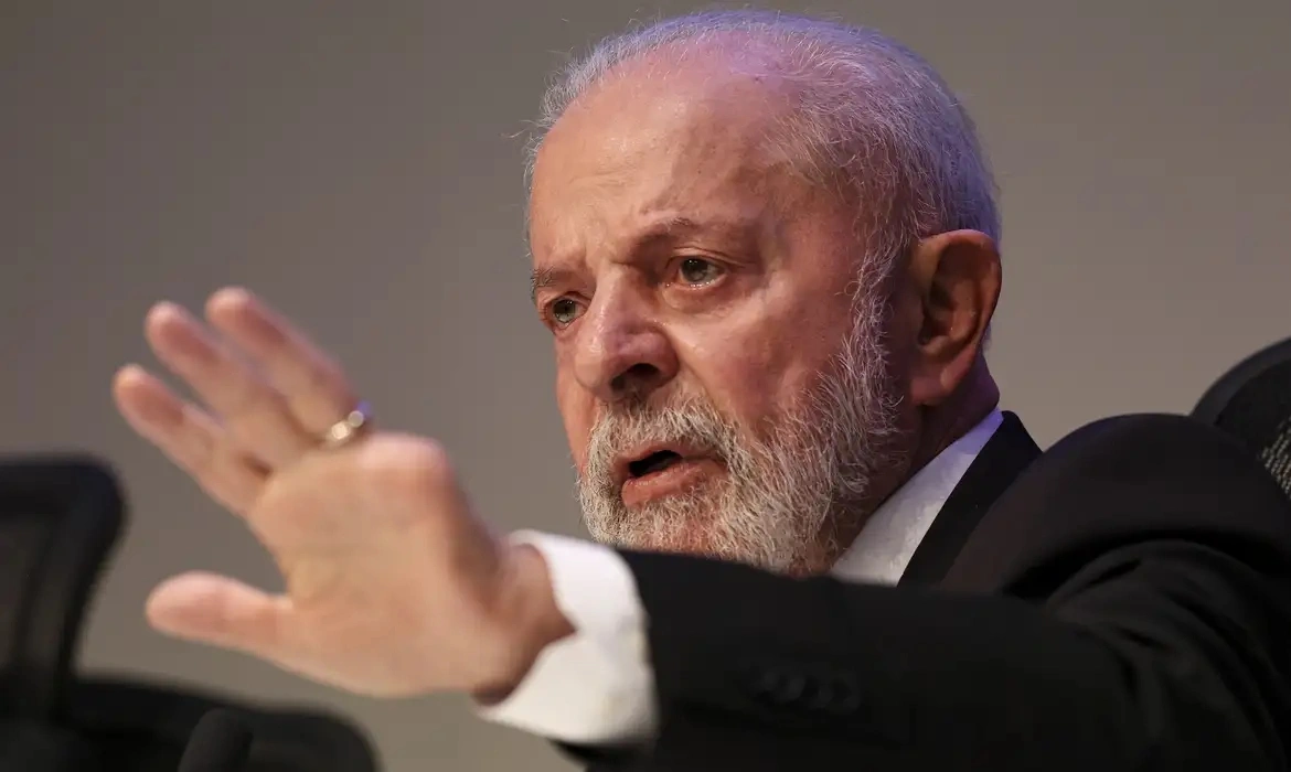Lula anuncia reajuste do Bolsa Família para R$ 691 antes de eleições