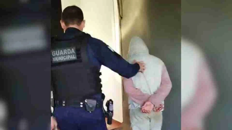 Homem invade casa e é encontrado na cama de moradora em Toledo